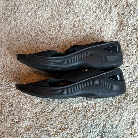 Bzees Desire light weight slide on wedges - Picture 3 of 14